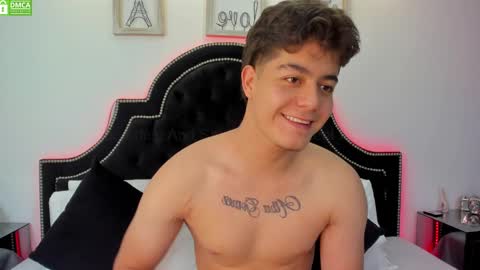 Snapshot of maxxicruz chatting on 03/01/25, 01:22 Maxxi online show from 03/01/25, 01:22