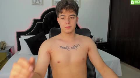 Snapshot of maxxicruz chatting on 03/08/25, 02:55 Maxxi online show from 03/08/25, 02:55