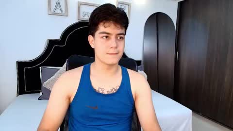 Snapshot of maxxicruz chatting on 09/19/25, 12:56 Maxxi online show from 09/19/25, 12:56