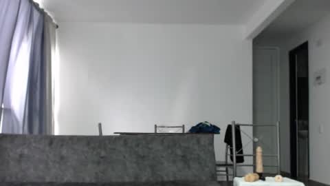 Snapshot of maxxxiimiliano chatting on 12/20/25, 09:44 Maxx online show from 12/20/25, 09:44