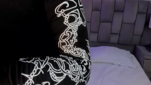 Maxine Minx online show from 04/19/26, 12:54