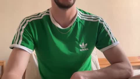 MaxXxurbate online show from 03/25/26, 09:37