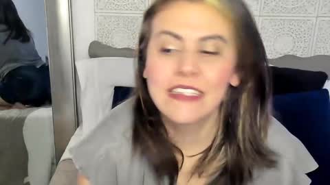 Snapshot of maxzy_star chatting on 12/14/24, 12:44 Victoria online show from 12/14/24, 12:44