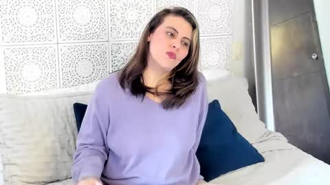 Snapshot of maxzy_star chatting on 01/21/25, 09:36 Victoria online show from 01/21/25, 09:36