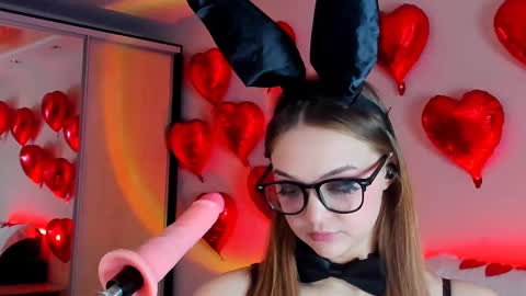 May Flower online show from 02/13/25, 02:42