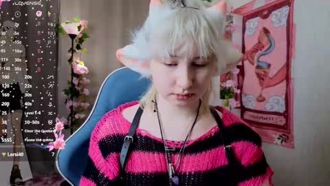 Snapshot of may_leaf chatting on 02/27/26, 02:11 Mary online show from 02/27/26, 02:11