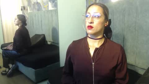 Maya online show from 09/23/25, 12:19