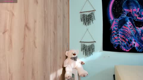 Snapshot of maya__fox chatting on 01/26/25, 09:07 OF mayitta19 online show from 01/26/25, 09:07