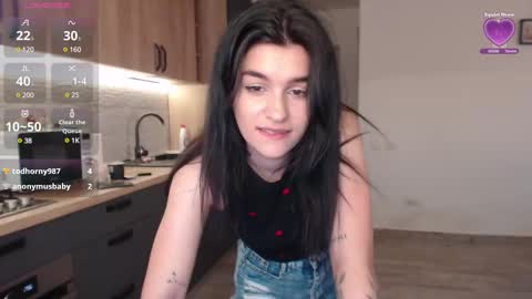 Snapshot of maya_and_guests chatting on 03/05/25, 02:56 Maya online show from 03/05/25, 02:56