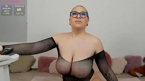 Maya online show from 02/19/26, 08:16