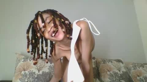 maya online show from 03/01/26, 07:27