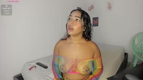 Maya online show from 09/11/25, 04:12