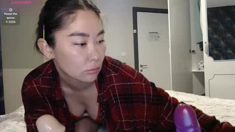 maya_kumashiro online show from 12/23/25, 04:43