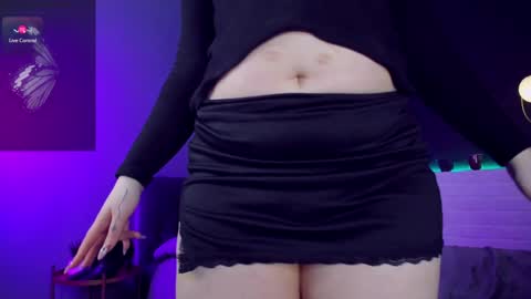 Woman online show from 01/07/25, 11:48