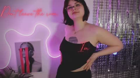 Woman online show from 01/16/25, 11:58