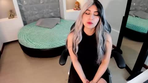 Maya online show from 10/28/25, 04:16