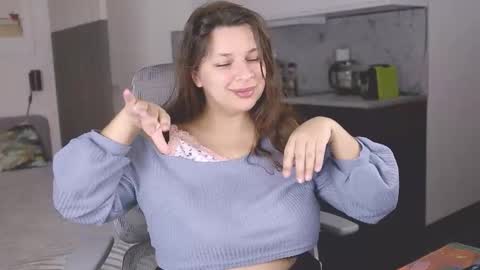 Snapshot of mayaik chatting on 11/22/25, 10:09 mayaik online show from 11/22/25, 10:09