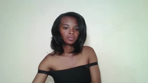 mayalabelle online show from 11/12/25, 10:04