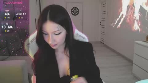 Snapshot of mayales chatting on 10/04/25, 06:50 Mayales online show from 10/04/25, 06:50