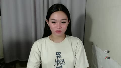 mayasally_ online show from 01/10/25, 09:44