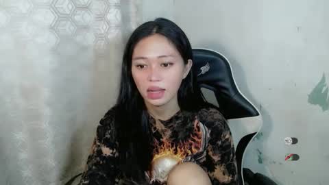 mayasally_ online show from 05/19/26, 07:53