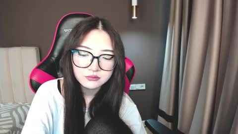 Erina online show from 02/06/26, 05:56