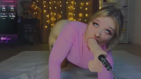 Maya  online show from 03/11/25, 02:10