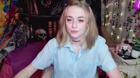 Snapshot of maybe_yours333 chatting on 08/07/26, 11:56 maybe_yours333 online show from 08/07/26, 11:56