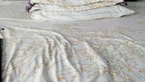 Snapshot of maybelline_666 chatting on 09/13/25, 11:26 Maybelline69 online show from 09/13/25, 11:26