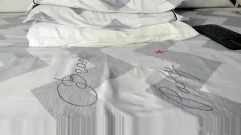 Snapshot of maybelline_666 chatting on 10/21/25, 08:53 Maybelline69 online show from 10/21/25, 08:53