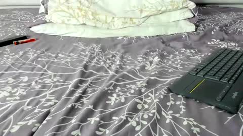 Snapshot of maybelline_666 chatting on 11/18/25, 07:35 Maybelline69 online show from 11/18/25, 07:35