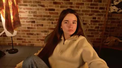 maybloom_ online show from 12/03/25, 05:26