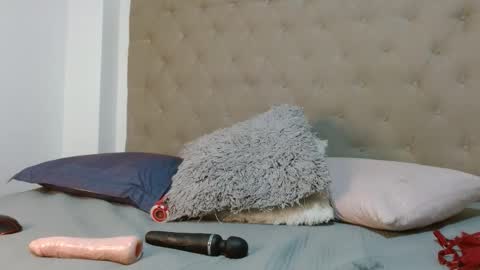 MAYA online show from 11/15/25, 01:36