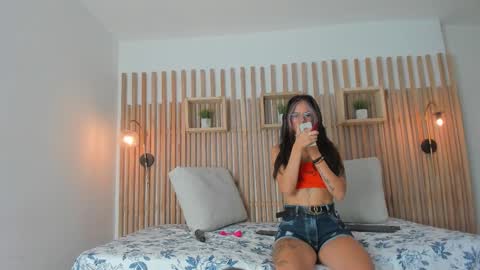 Maye Wells online show from 01/12/26, 06:57