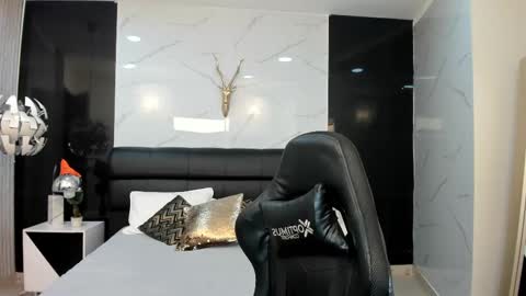 Maylin online show from 03/04/25, 07:08