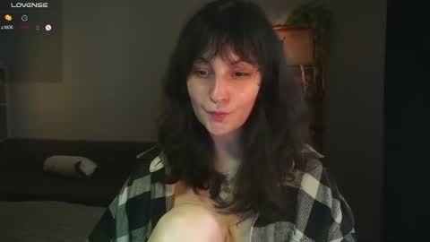Snapshot of maymary_ chatting on 07/07/26, 06:47 Mary . online show from 07/07/26, 06:47