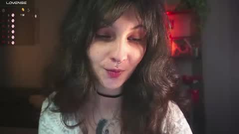Snapshot of maymary_ chatting on 07/14/26, 05:56 Mary . online show from 07/14/26, 05:56