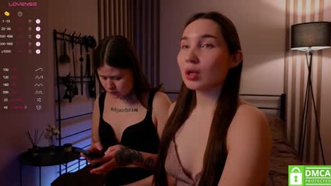 Snapshot of maymorri chatting on 02/22/25, 12:40 Dani and May online show from 02/22/25, 12:40