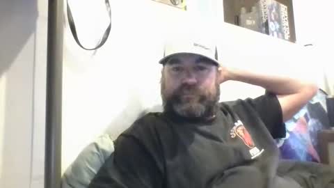 Dad bod 43 online show from 03/09/26, 01:15