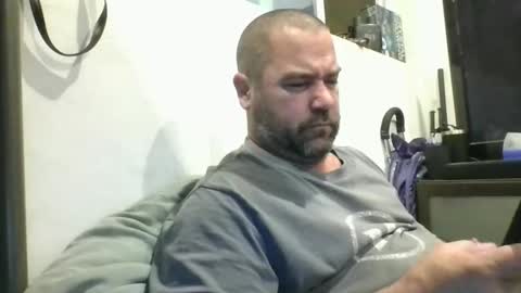 Dad bod 43 online show from 03/26/26, 03:01
