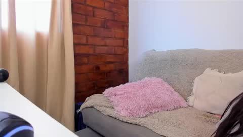 may online show from 02/11/25, 02:02