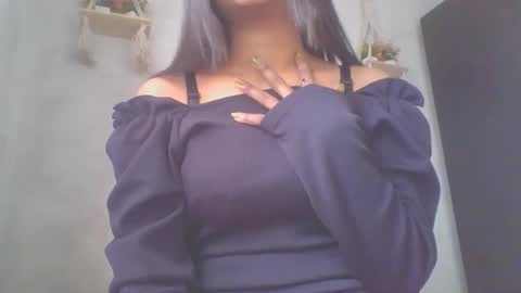 MAYRA online show from 12/31/24, 09:21