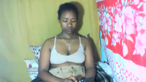 mayrah online show from 11/08/25, 07:08