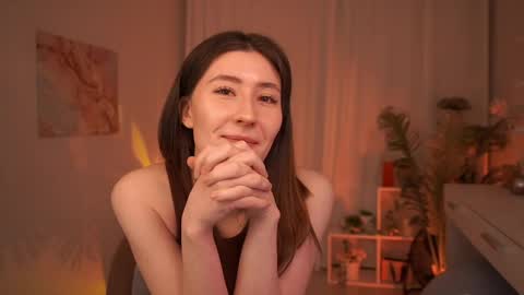  May  online show from 04/17/26, 05:32