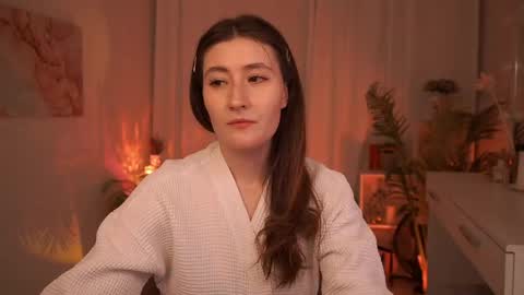  May  online show from 05/06/26, 04:30