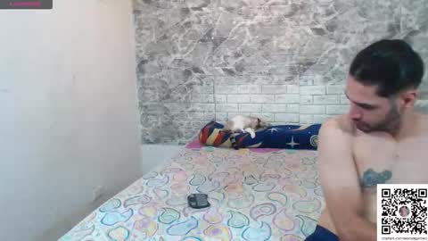 Snapshot of maythedesirelive chatting on 12/17/25, 12:16 thonny online show from 12/17/25, 12:16