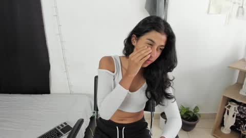 mazikeen_18 online show from 01/13/25, 12:02