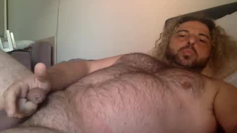 Snapshot of mazl0w chatting on 02/27/25, 02:10 mazl0w online show from 02/27/25, 02:10