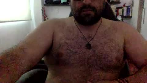 Snapshot of mbotve chatting on 11/17/25, 07:30 VzlaMan online show from 11/17/25, 07:30