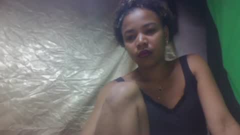 Snapshot of mbotyfeliciaa chatting on 11/26/25, 06:58 mbotyfeliciaa online show from 11/26/25, 06:58